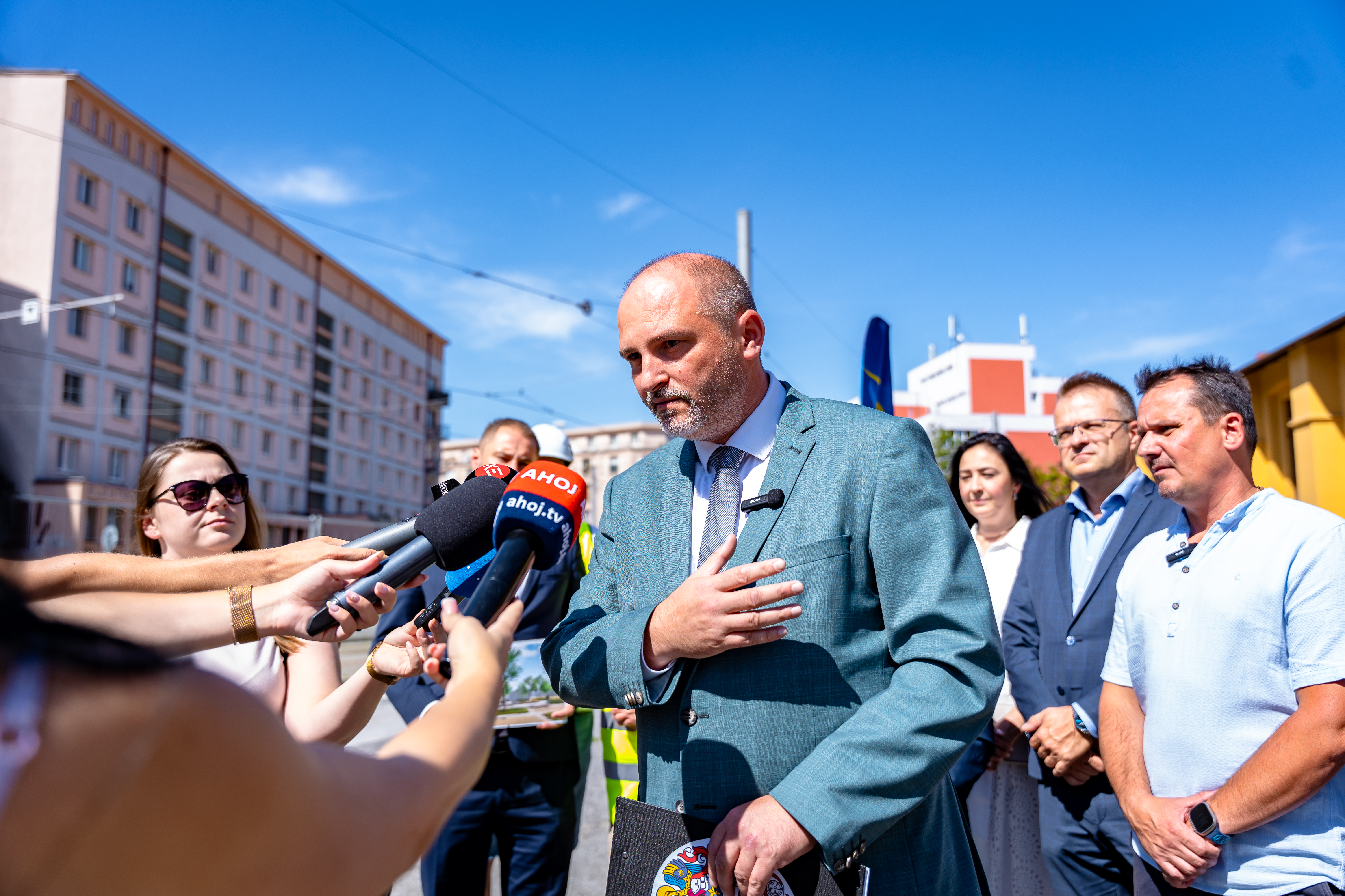 Tlacovy brifing - revitalizacia okolia sportovej haly Stara jazdiaren